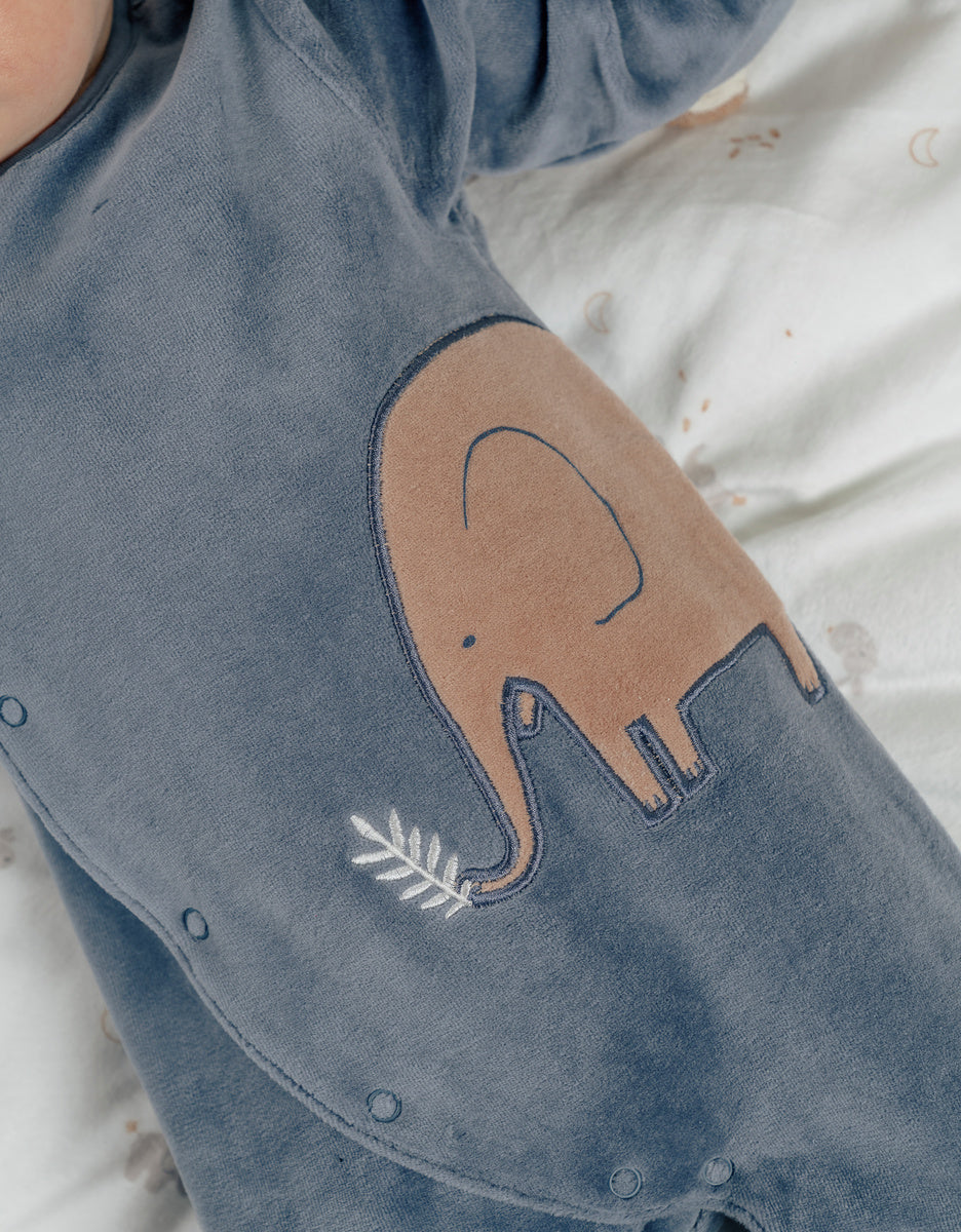 Pyjama bébé en velours bleu avec broderie éléphant