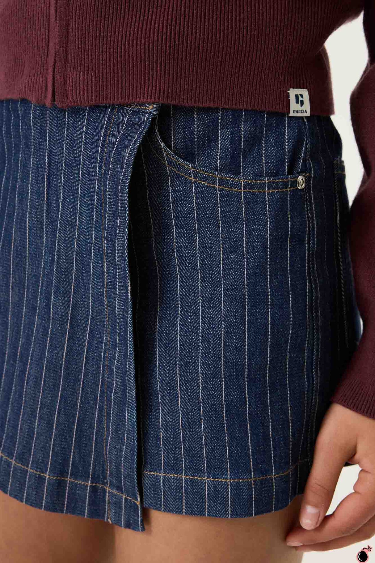 Short Asia Bleu